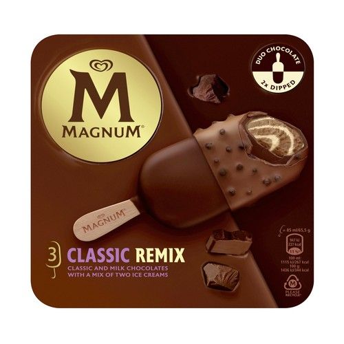 Bombón almendrado de chocolate, recubierto de chocolate con leche y chocolate con leche con trocitos de cacao MAGNUM Classic remix 3 x 55 ml.